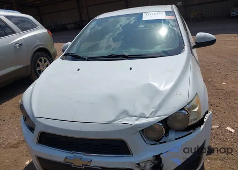 2016 Chevrolet Sonic Ls Auto z USA, uszkodzony, nr VIN 1G1JA6SH7G4172738